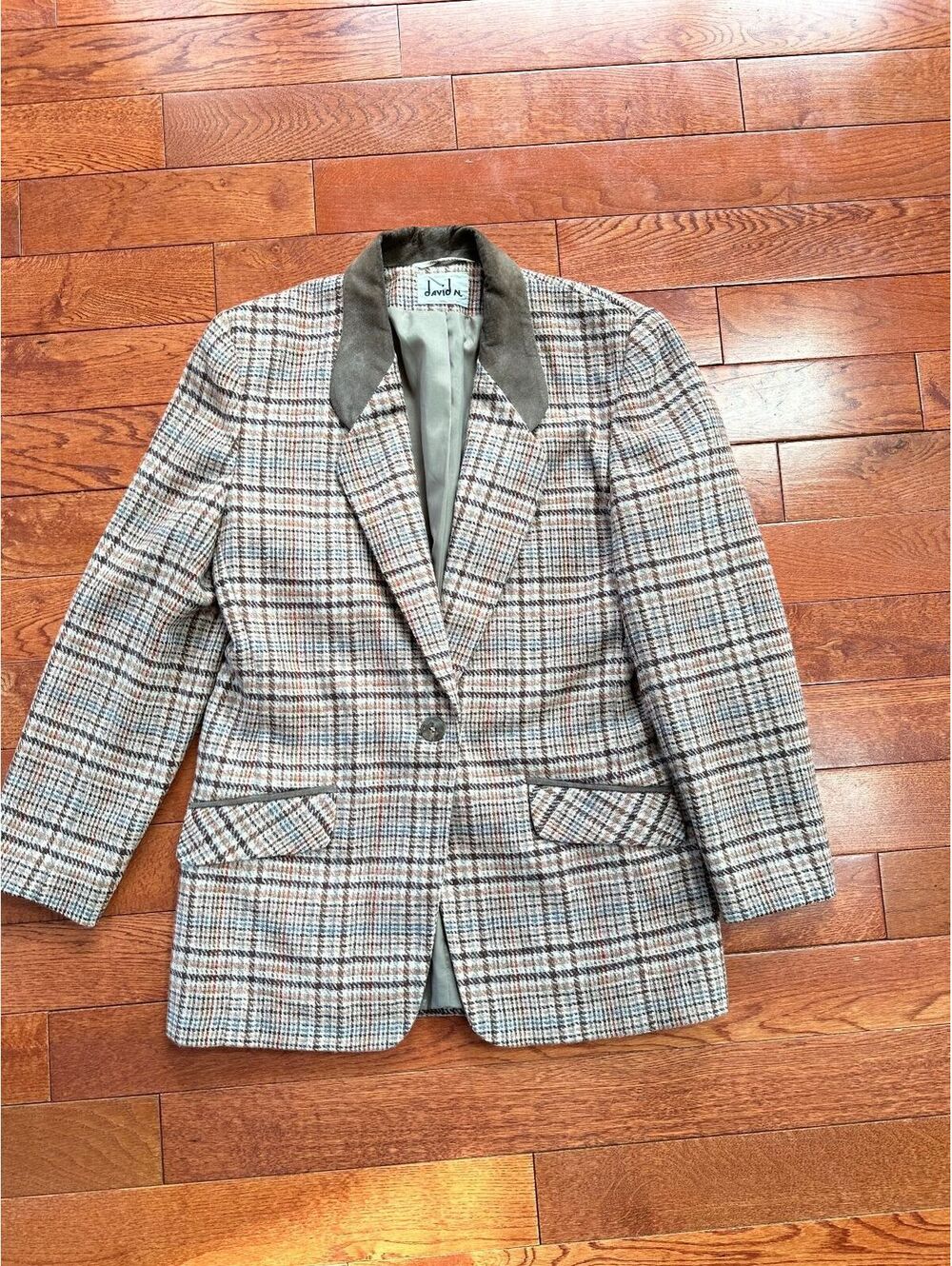 Vintage David N Wool Plaid Suede Trim Blazer Size 4